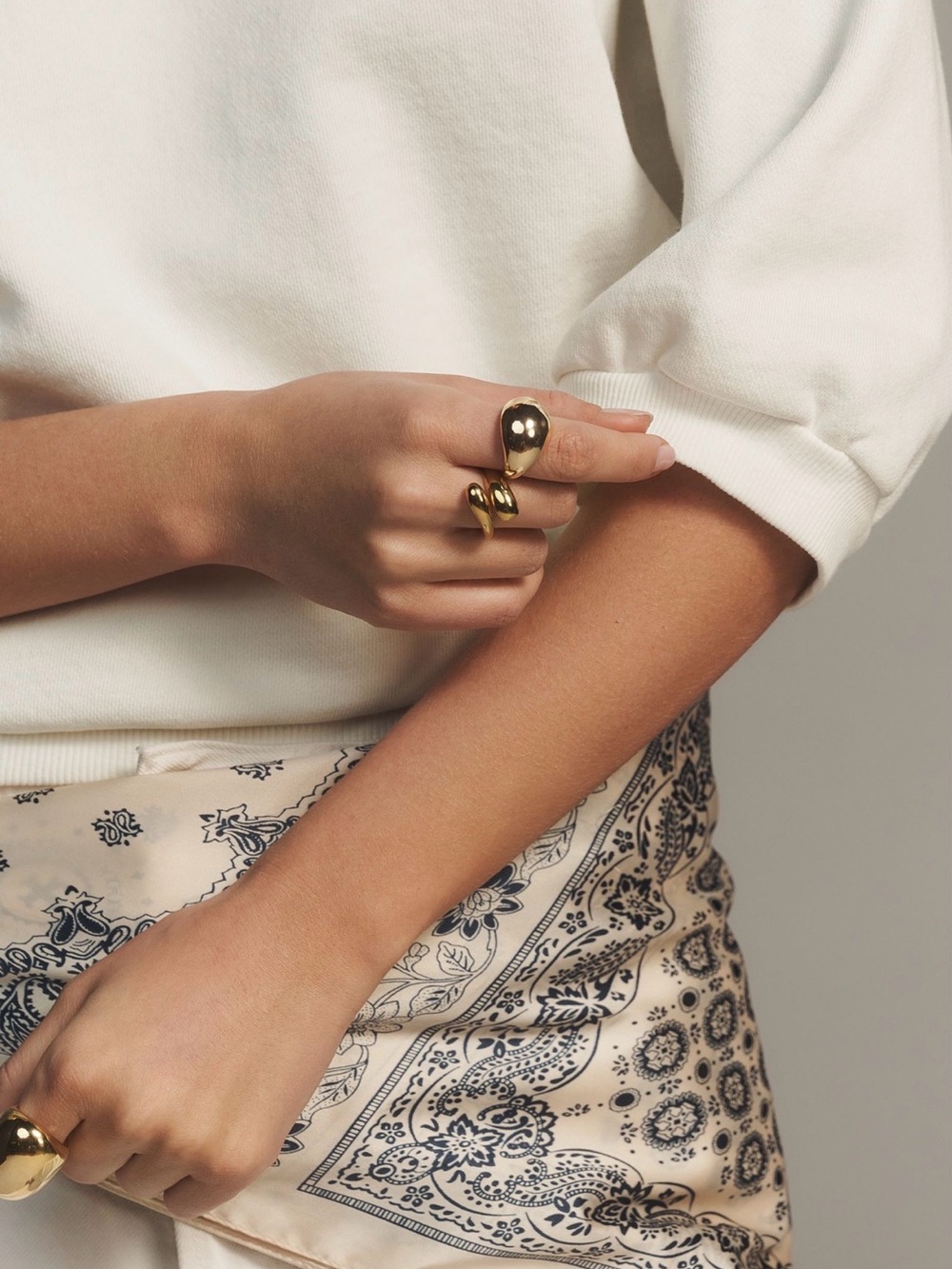 Anthropologie Top - Picture 6 of 8